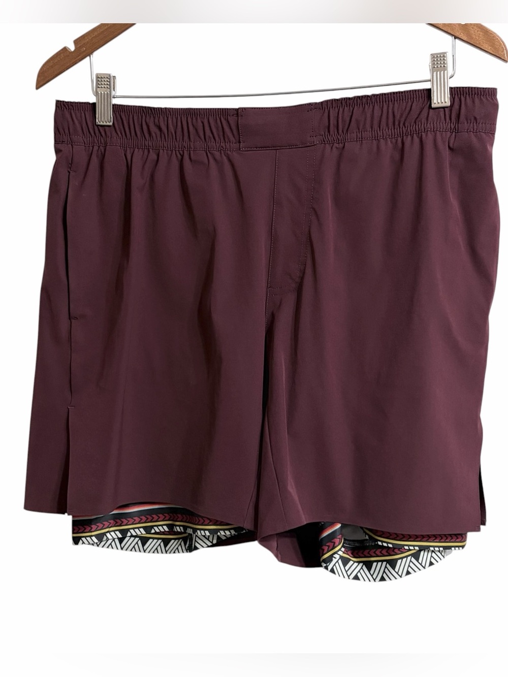 Wowie Nomad 3.0 Hybrid 7" Aztec Liner Activewear Shorts L Athleisure Performance